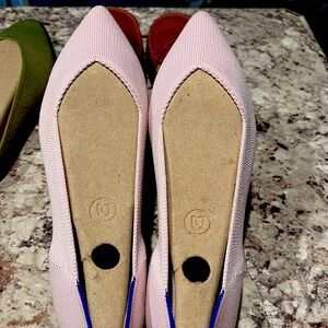 Rothy’s Blush Points, size 9.5 Perfect condition. Too big for me.